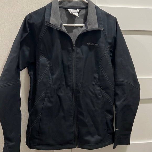 Columbia Jackets & Blazers - Columbia Omni Shield jacket black